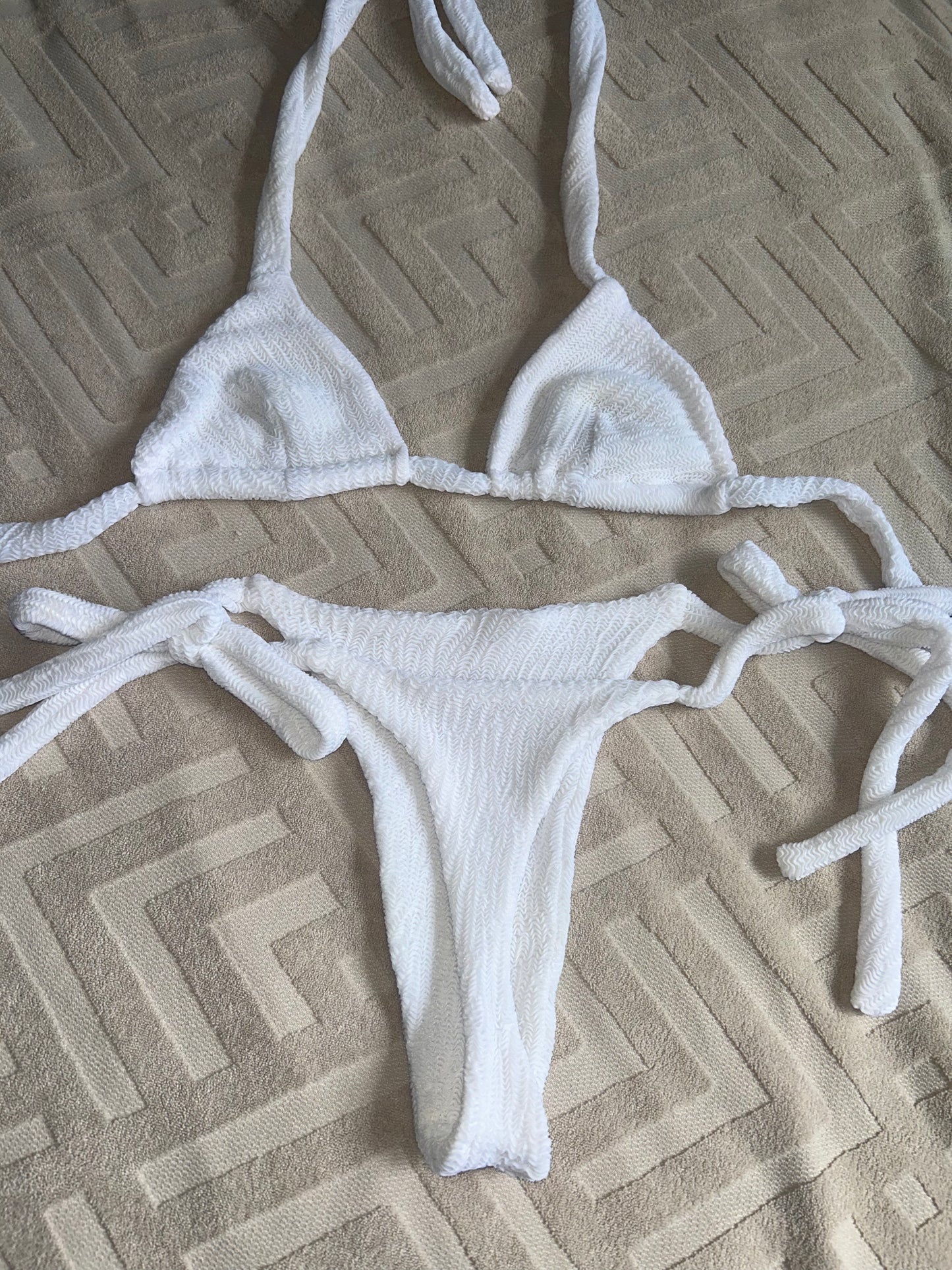 All White Kini Set